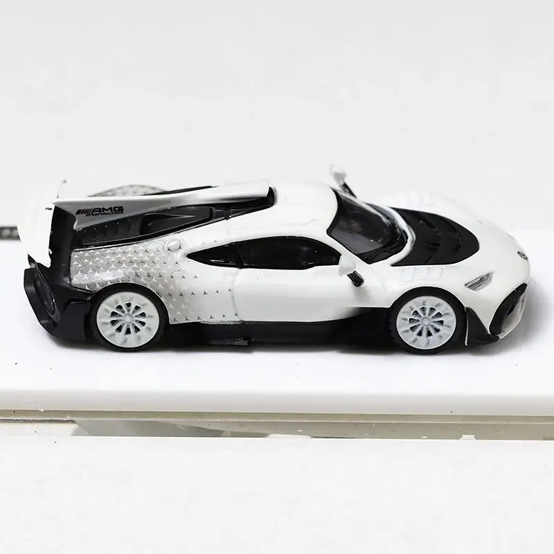CWL 1:64 Mercedes-Benz AMG ONE Car Model Collection Ornament