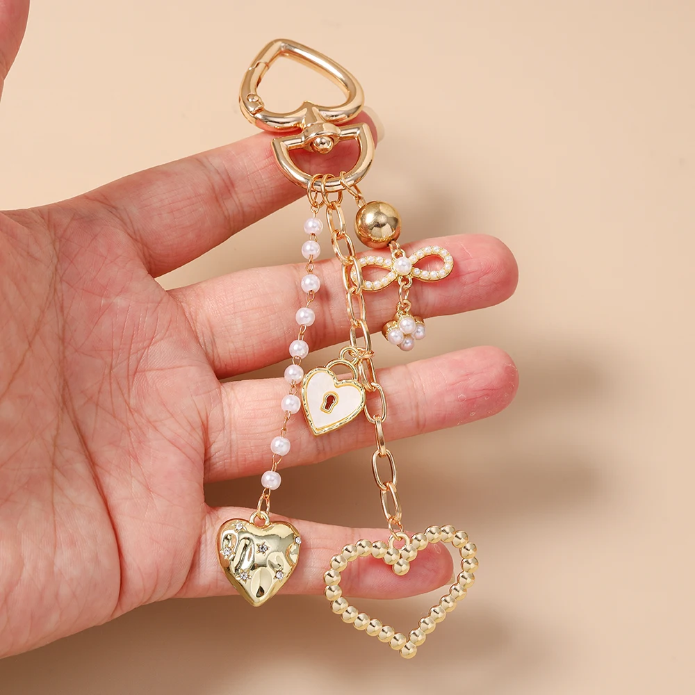 Aihua Goldfarbener Exquisiter Perlen-Kristall-Herz-Schlüsselanhänger, Niedliche Schlüsselanhänger für Frauen und Mädchen, Handtaschenanhänger, Schlüsselketten, DIY-Schmuck – Detail 4