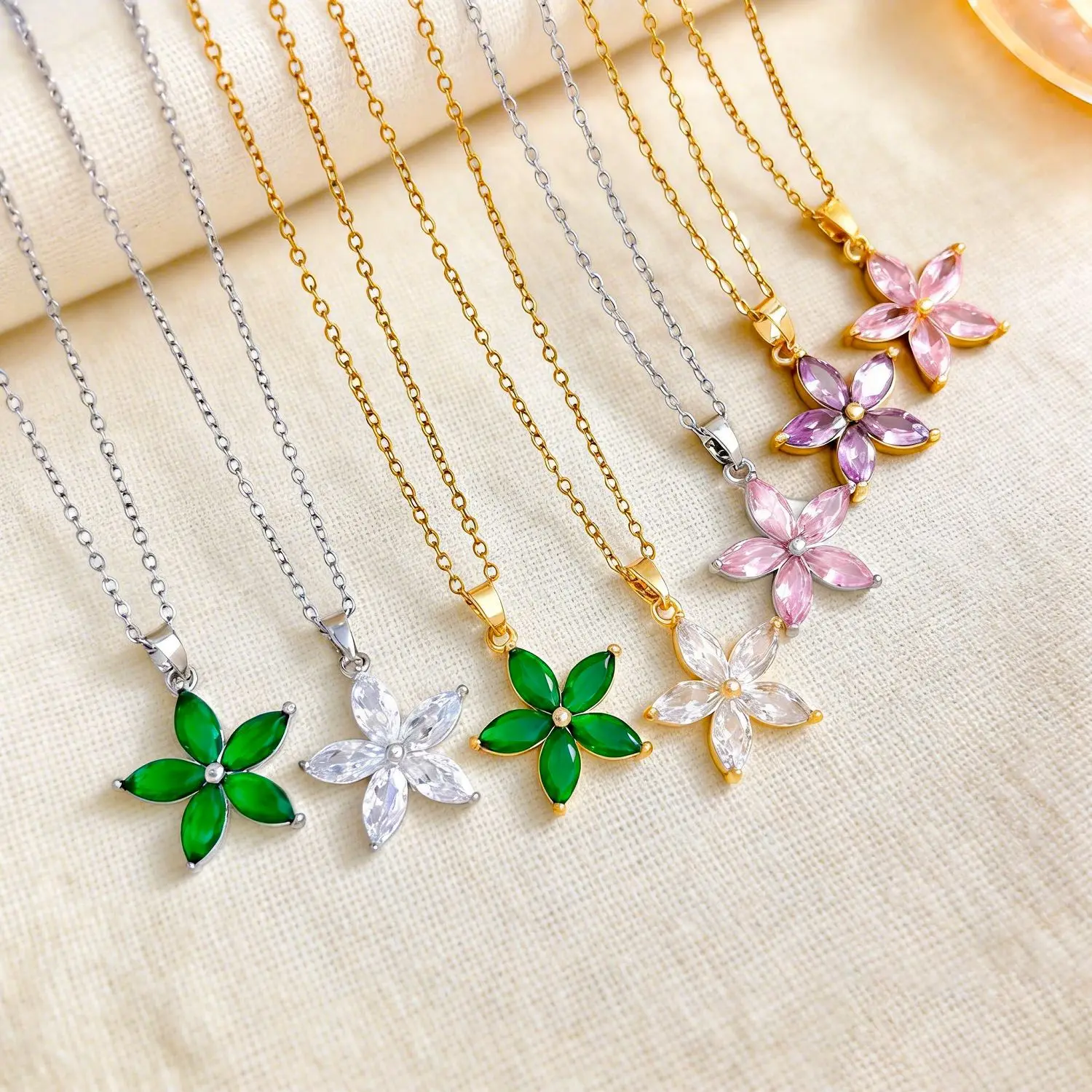 18K Gold Plated Cubic Zircon Five-petal Flower & Star Pendant Necklace Women Titanium Steel Chain Luxury Party Jewelry