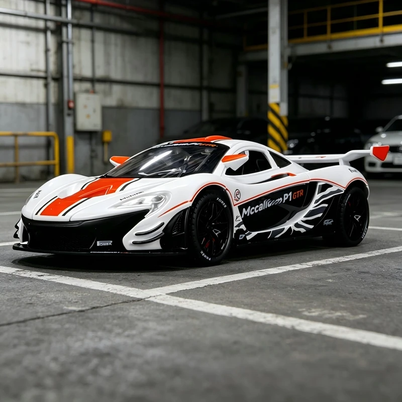 

Модель автомобиля McLaren P1 GTR из сплава, масштаб 1:22, с открывающимися дверями и капотом, со звуковыми и световыми функциями, детализированная.