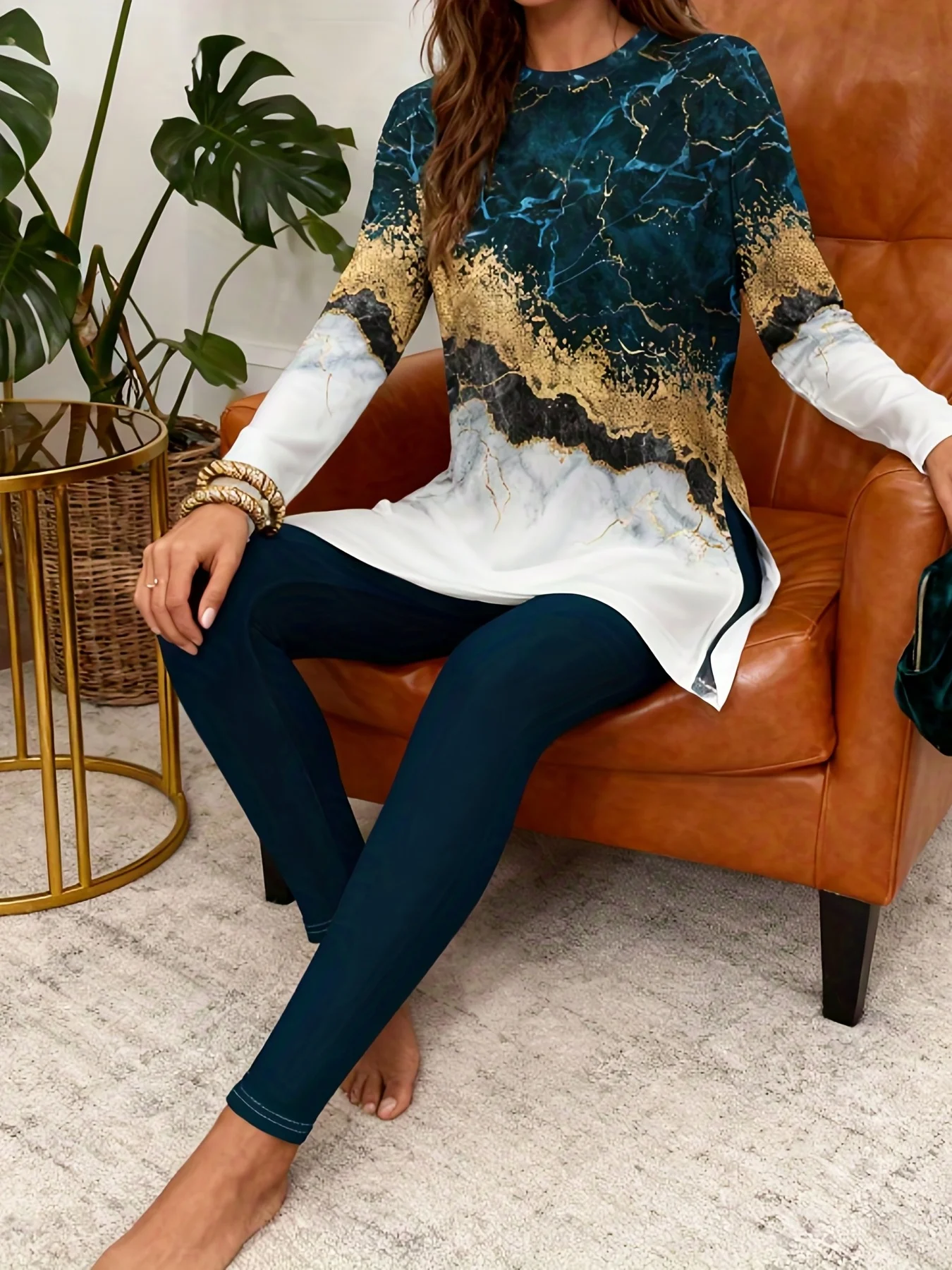 

Printed Design Spring and Autumn vacation style Blue Gold Marble Print Pattern round neck Long sleeve suit
