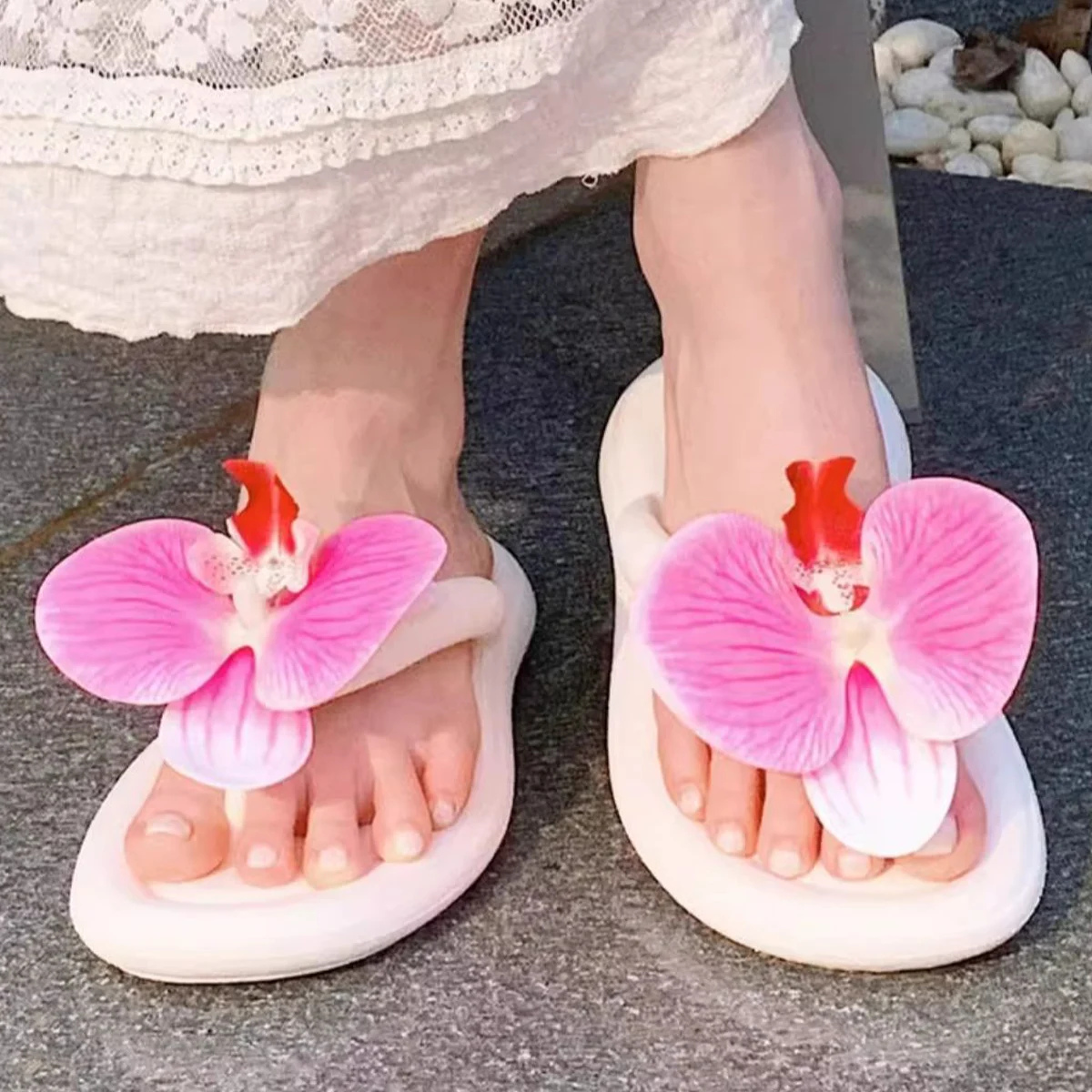 Phalaenopsis Decoration Fashion 2024 New Flip-flops Summer Open Toe Casual Flat Clip Toe Women slippers Soft Shoes