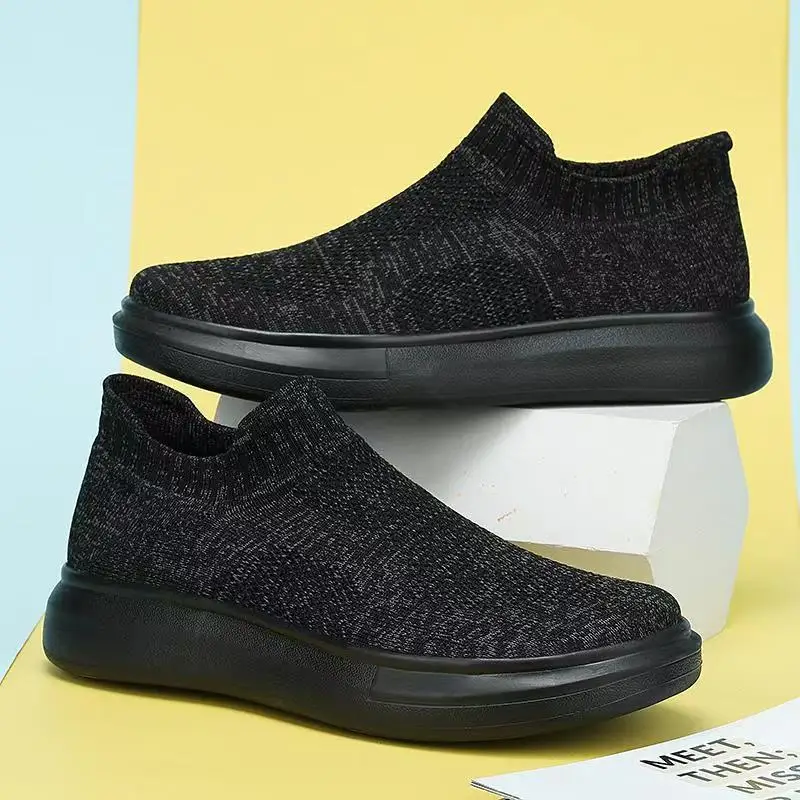 Scarpe da corsa da uomo 2025 autunno mesh piatte outdoor traspiranti leggere antiscivolo resistenti all'usura scarpe da tavolo unisex da passeggio