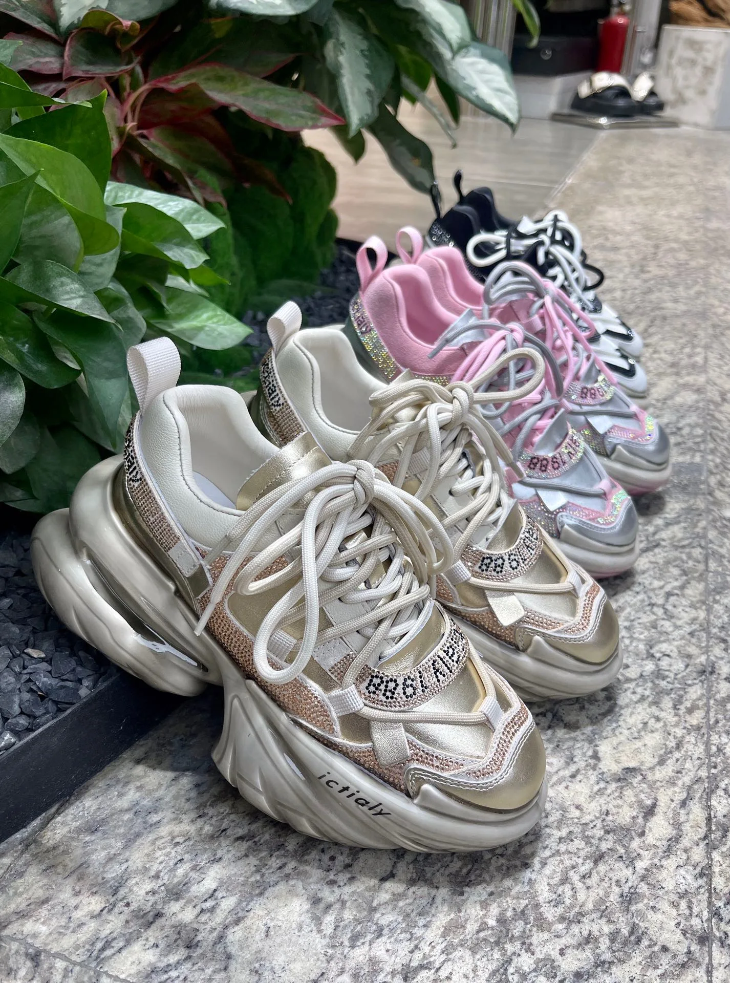 Scarpe con plateau con tacco alto da donna Crystal Fashion Luxury Design Brand Chunky Sneakers Spring Vulcanize stile coreano vera pelle