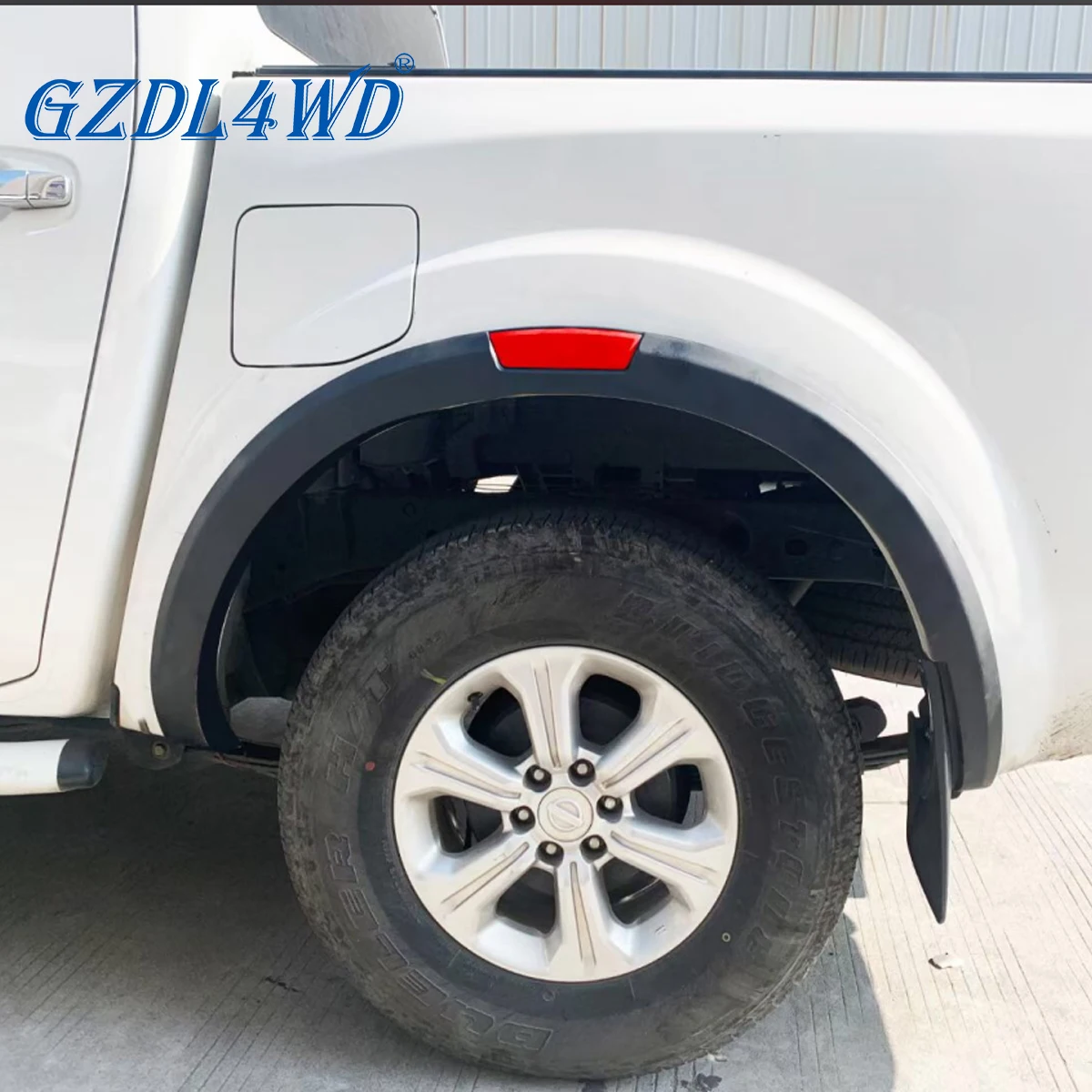 Bumper roda Trims suku cadang otomatis lengkungan roda Flare Fender untuk Navara NP300 2015-2019