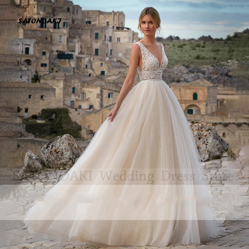 

Elegant Boho Lace Wedding Dress for Women V-Neck A-Line Backless Appliques Beach Bride Gown Vestido De Novia Custom Robe Mariée