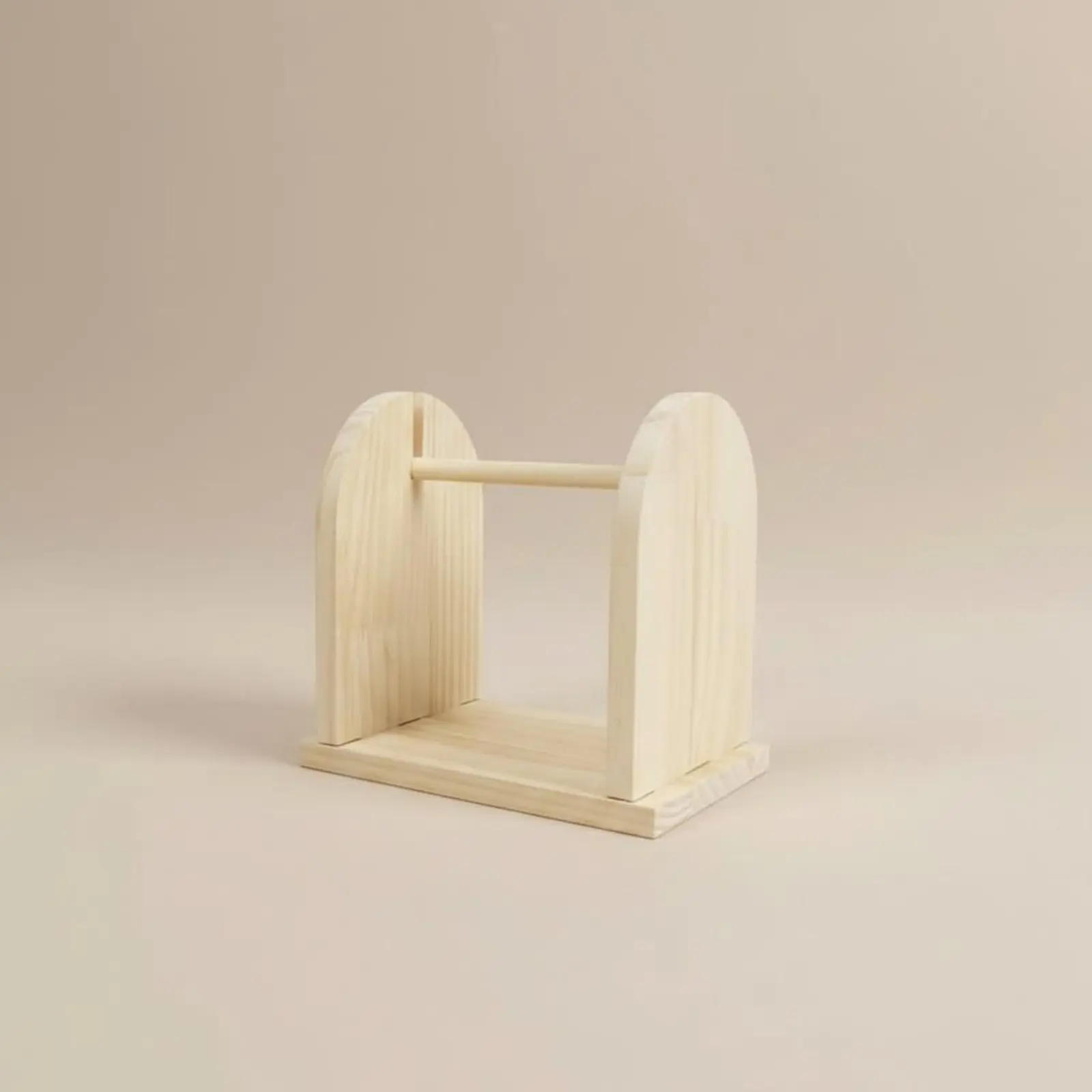 

Wooden Ribbon Rack Sturdy and Hard-Wearing Yarn Spool Holder Craft Thread Stand Screw-No-Screw Assembly for Sewers