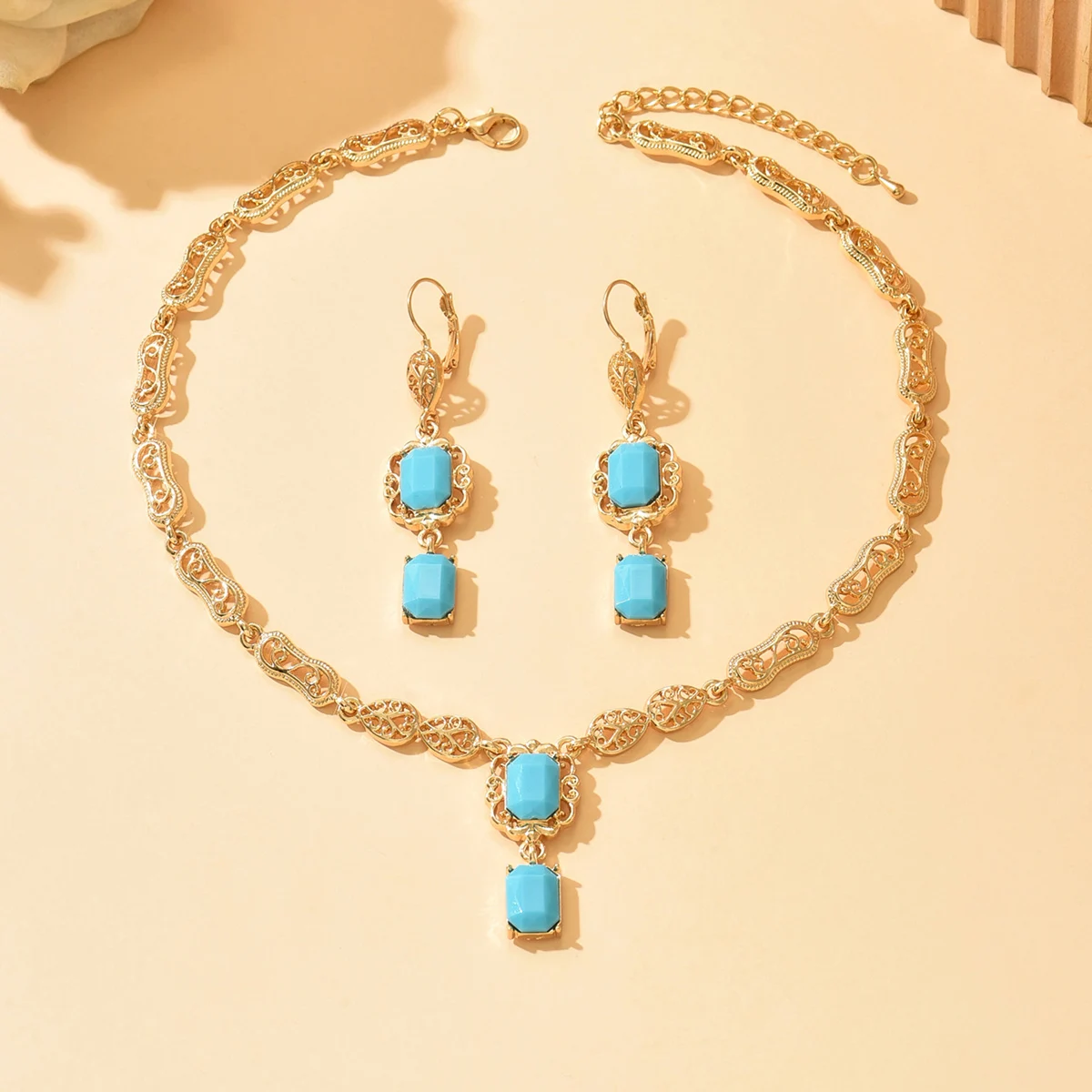 الشرق الأوسط BrMorocco نمط قلادة طقم من الحلقان للنساء الفاخرة العربية الأحمر الأخضر كريستال مربع قلادة الرقبة مجوهرات الزفاف