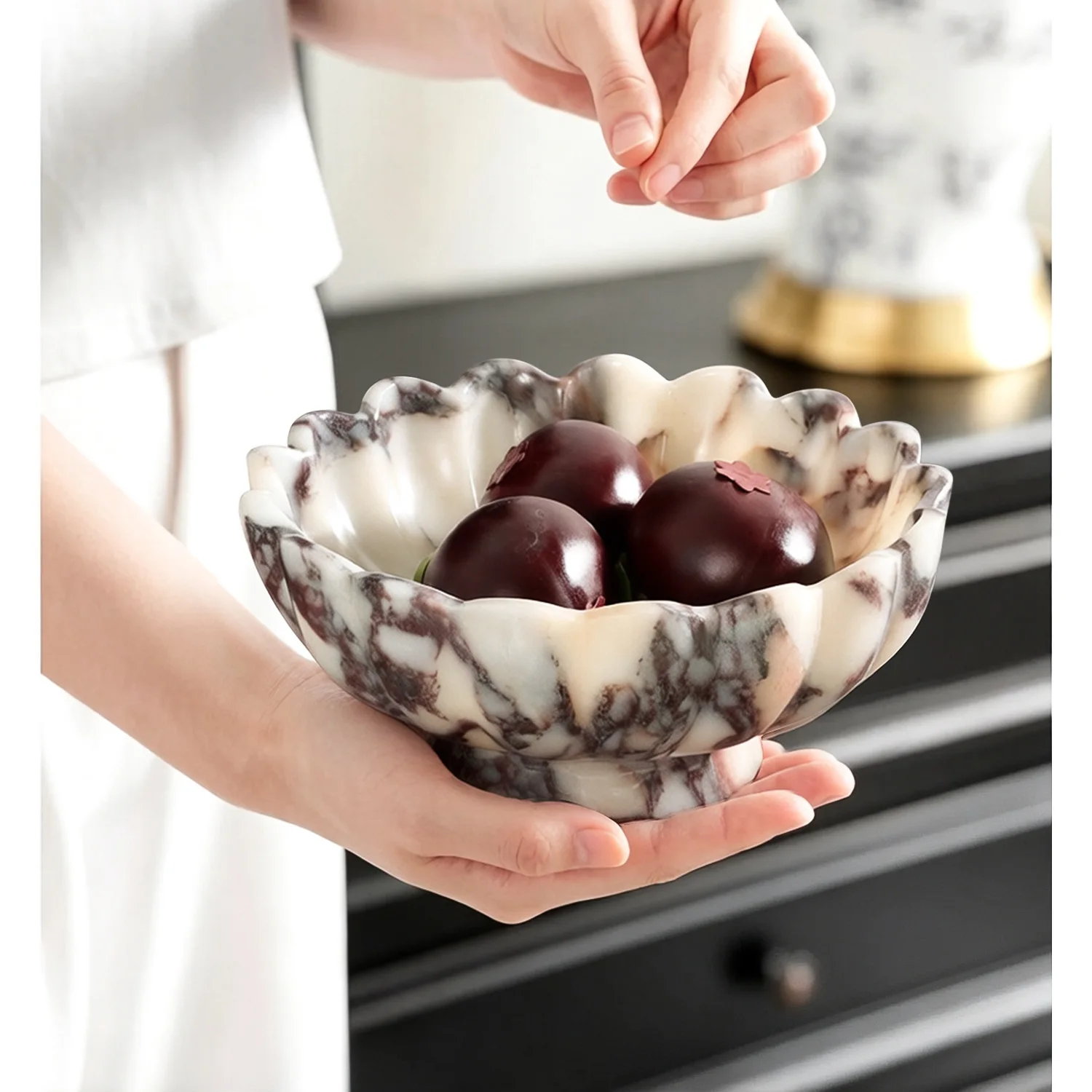 Natural Bulgari purple marble fruit plate storage tray ornament simple light luxury model room hotel living room decoration