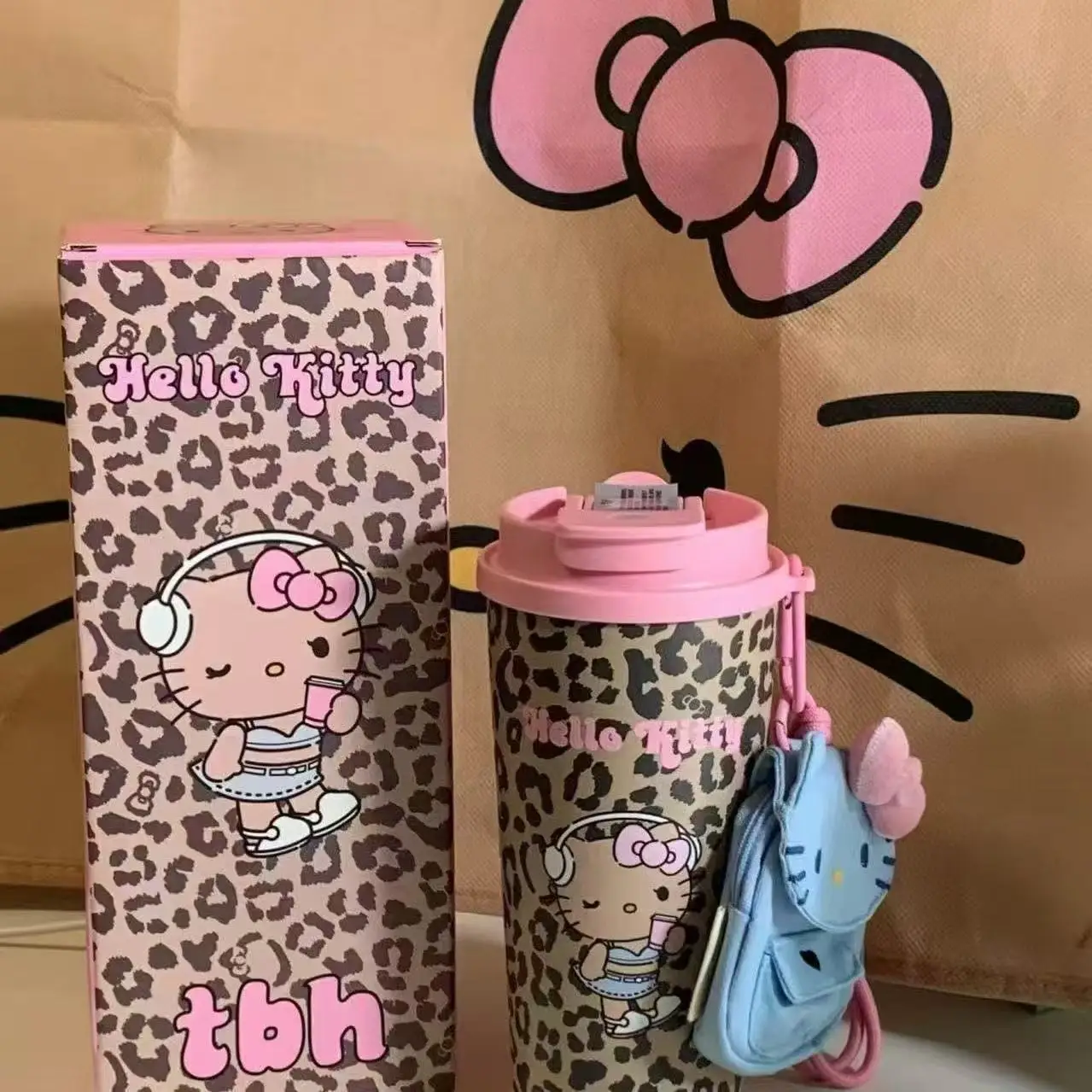 

Термокружка Sanrio Hello Kitty с леопардовым принтом и чехлом-брелоком, милая кофейная кружка для девочек, подарок