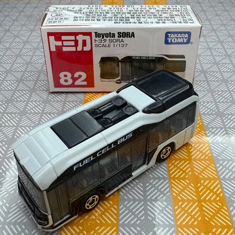 

Литая под давлением модель автомобиля из сплава TOMY Tomica Toyota SORA Bus 82, красная, белая коробка, детская подарочная коллекция