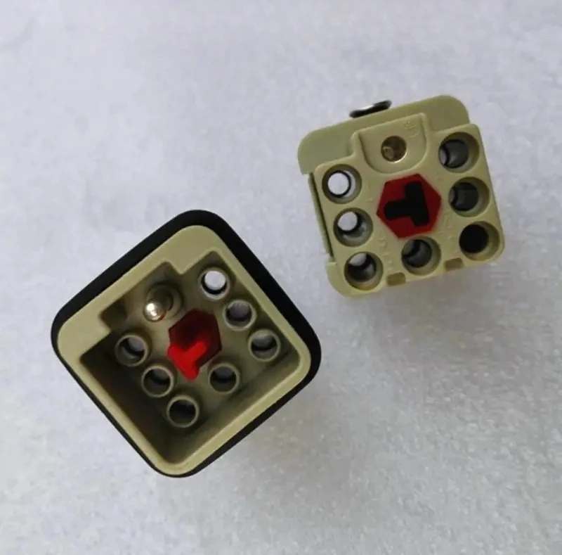 Connector HQ-007-0-…