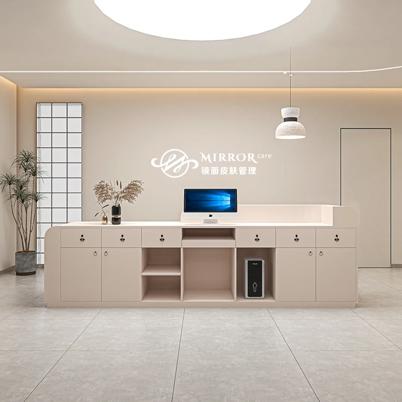 صالون تجميل بسيط متجر الملابس مؤسسات التدريب أمين الصندوق مكتب الاستقبال مكتب الاستقبال عن طريق الفم