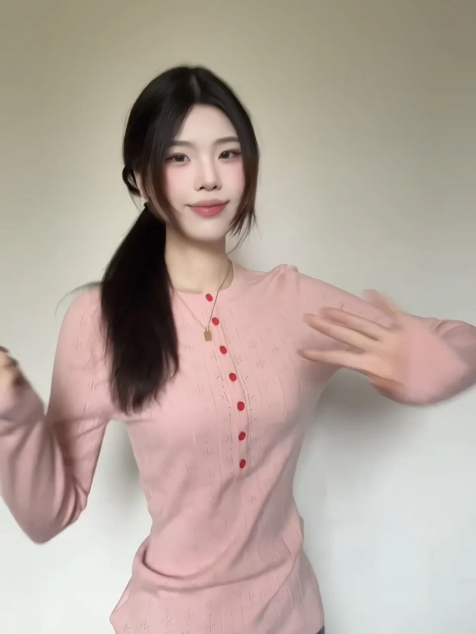 เสื้อไหมพรมสีชมพู แขนยาว คอเฮนรี่ ทรงเข้ารูป สำหรับผู้หญิง ใส่ได้ทั้งฤดูใบไม้ร่วงและฤดูหนาว สวยมาก ปกติ ปกติ  ไหล่ตรง