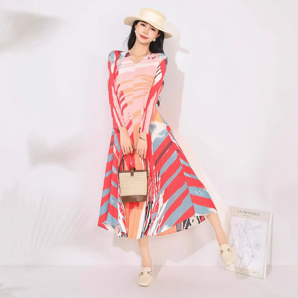 

Miyake Pleated Dress for Women 2025 New Elegant and Fashionable Printed V-neck Long Sleeves Large Size Large Swing Midi Skirt