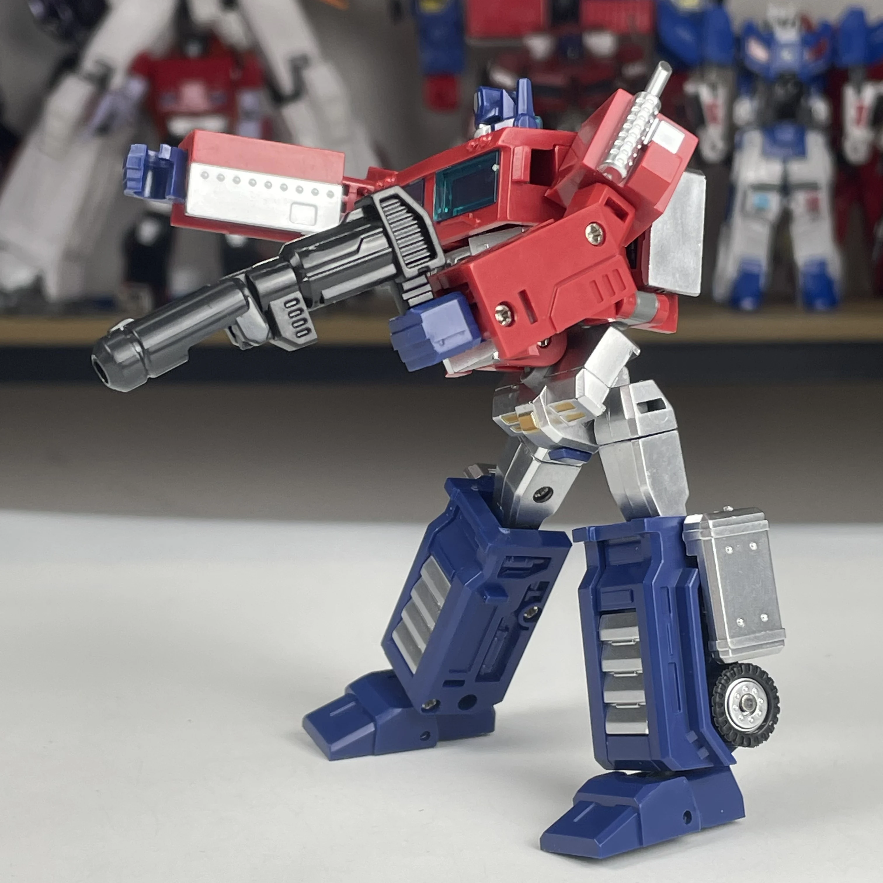 KBB Transformation G1 GT-05 GT05 12 ซม.OP Commander Battle รถบรรทุกโหมด Mini Pocket War Action Figure หุ่นยนต์ของเล่นเด็ก