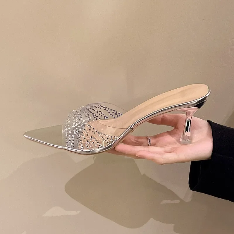 

Женские дизайнерские сандалии 2025 года: летние шлепанцы на шпильке с острым носком, открытые, для улицы