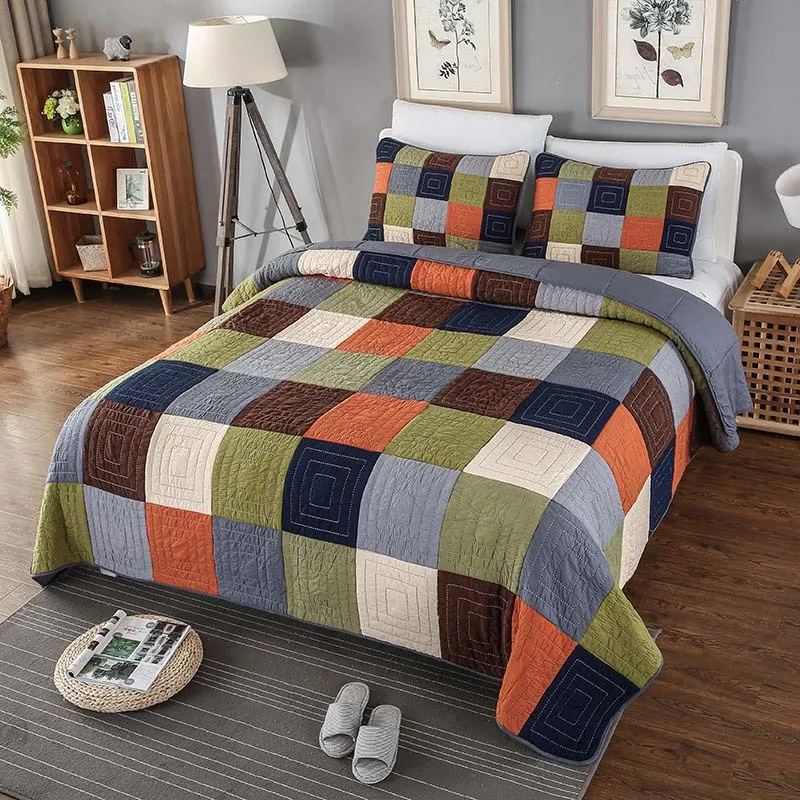 Handmade Patchwork Plaid Quilt Set 3-Pieces King Size 100% Cotton Breathable Bedspread for Bed All Season Home Decor Coverlet