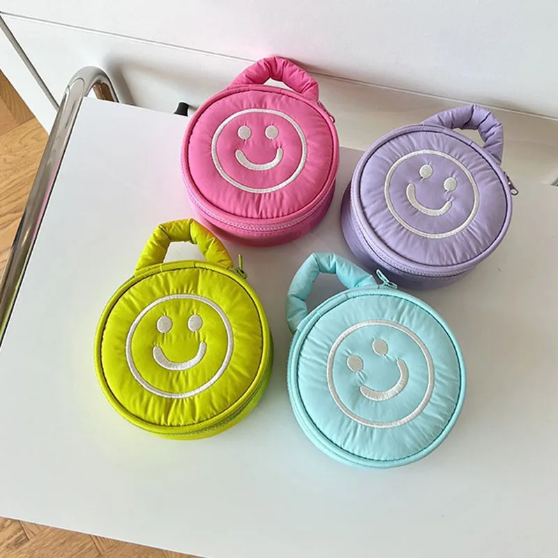 New Women's Cosmetic Bag Cute Embroidered Round Small Makeup Bag, Exquisite Niche Portable Storage Bag