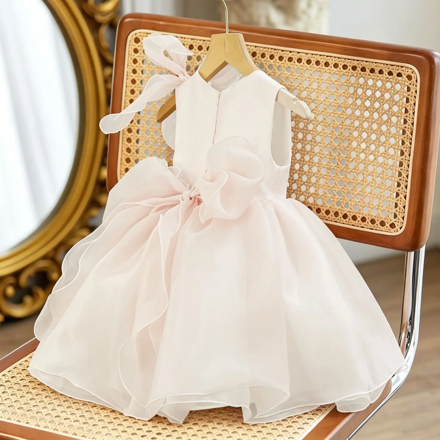 New Girl Princess Dress White Children's Pongsa Little Girl Hosting Piano Competition Performance Dress