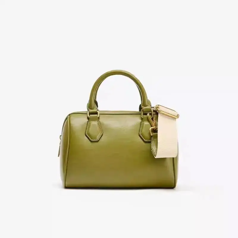 

2025 New Ladies Soft Leather Shoulder Handbag Crossbody Commuter Versatile Fashionable Single Layer Boston Pillow Style Bag