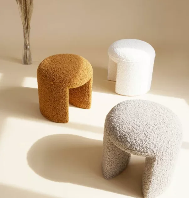 Taburete de maquillaje, reposapiés, cojín de asiento de felpa de cachemira, taburete redondo pequeño y suave para el hogar, taburete sencillo para cambiar zapatos