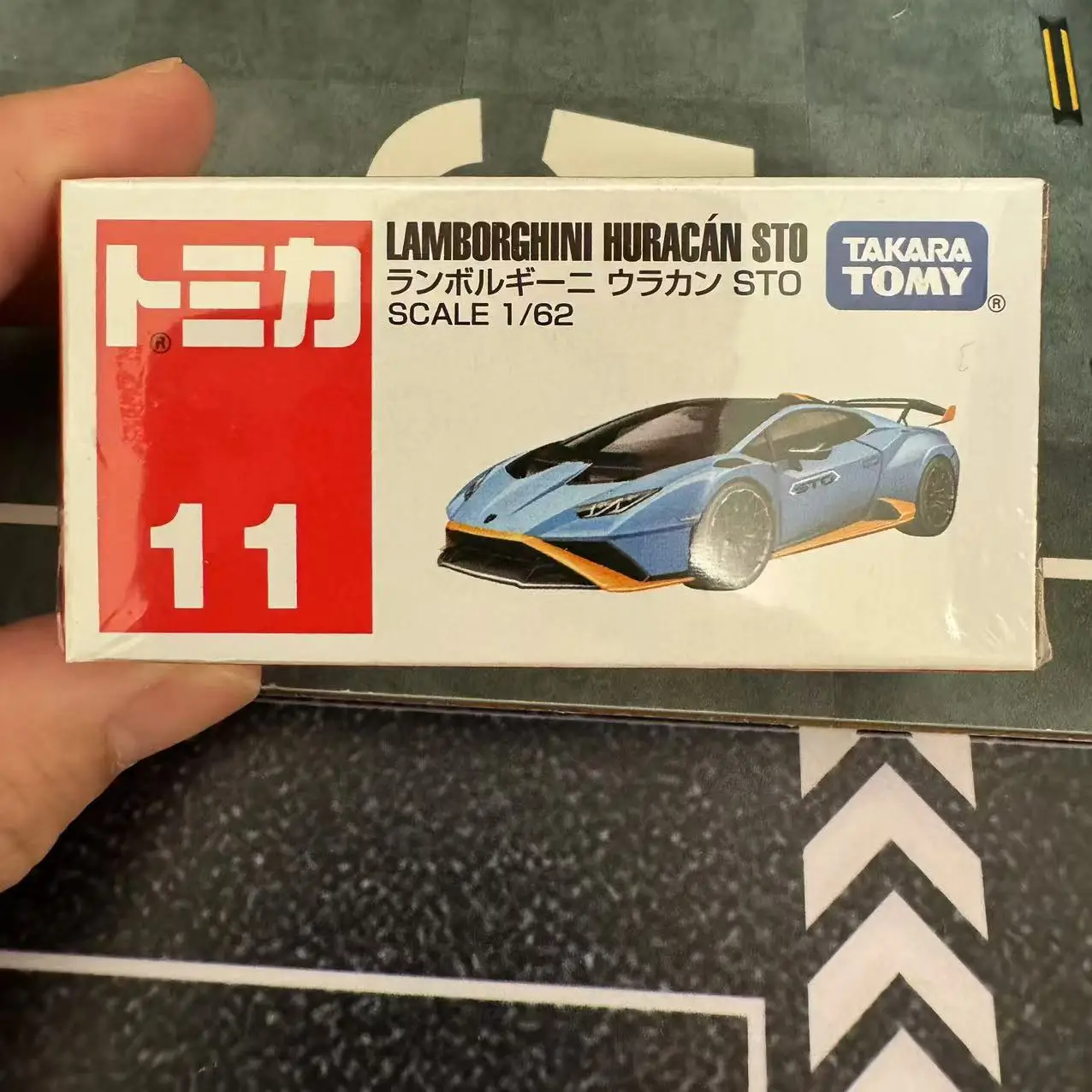 

Takara Tomy Tomica No.11 Lamborghini Huracan STO Casting Static Cars Hot Pop 1:64 Car Alloy Toys Vehicle Diecast Metal Model