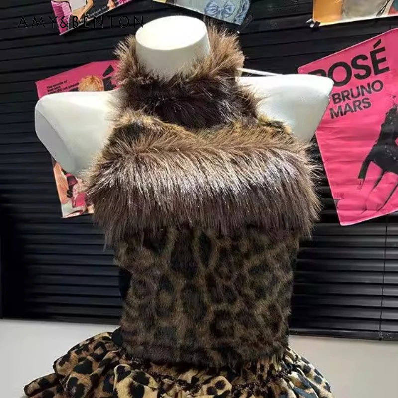 

Новый зимний комплект: укороченный топ-халтер с высоким воротом и меховой вставкой, сексуальная юбка в стиле Y2K с леопардовым принтом для женщин