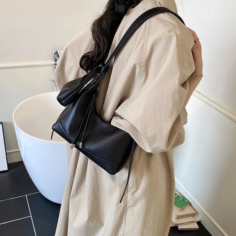 Simple Vintage Elegant Diaper Bags For Women Minimalist Classic Shoulder Bag Trendy Leather Commuter Bag Solid Color Designer