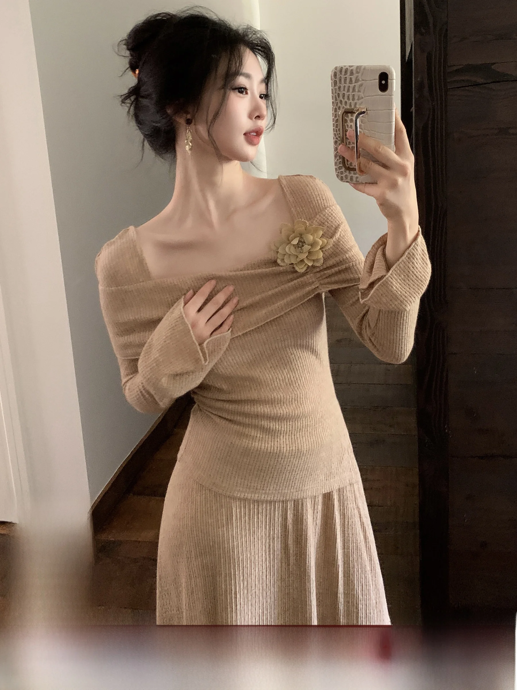 

Ele Floral Nescarf Set Dr Women's Autumn 2025 Slimming Long Dr High Waist Cotton Blend High Elastici A-Line Skirt