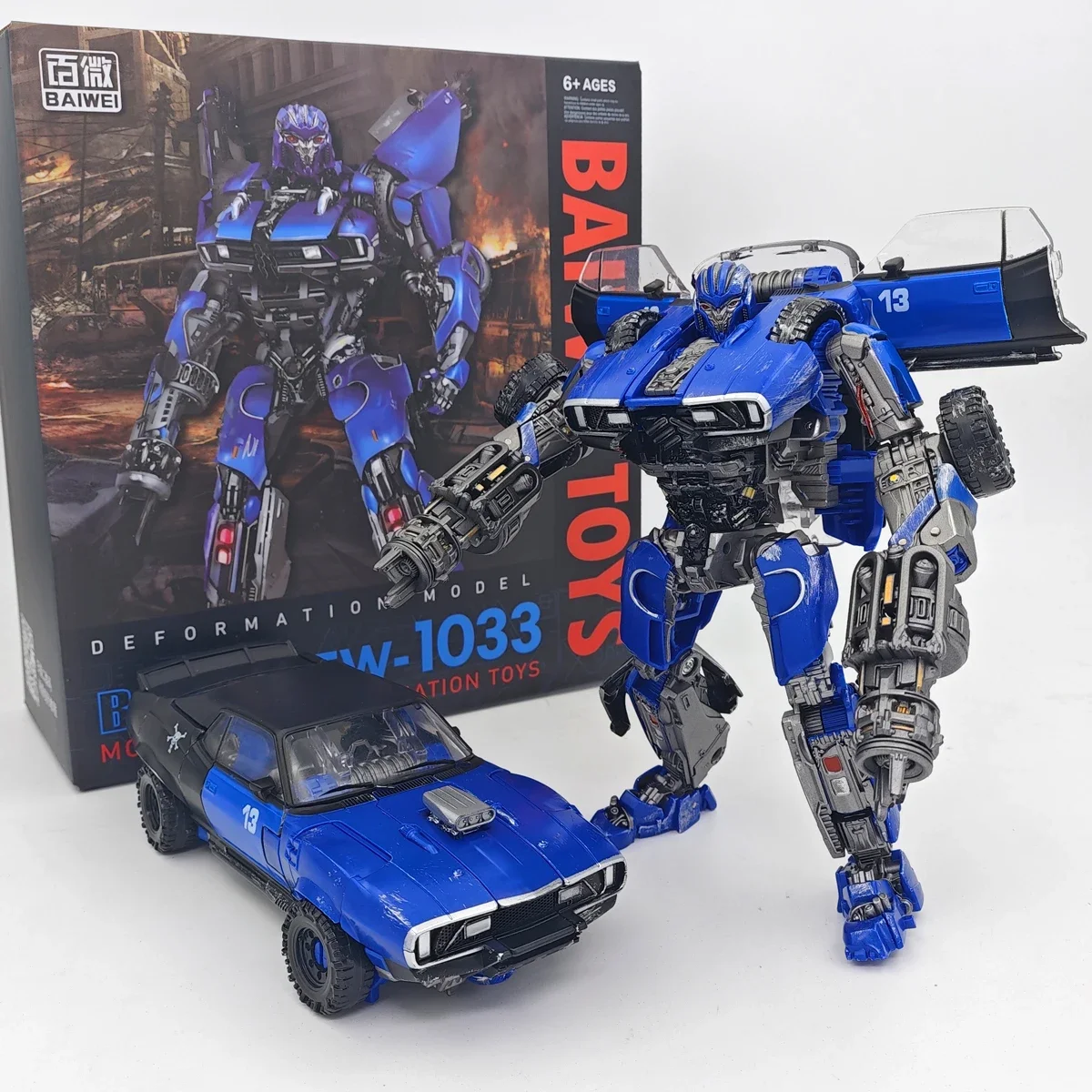 In Stock BAIWEI Budweiser TW1033 Transformation TW-1033 Dropkick KO SS46 OVERSIZE Action Figure Toy Collection