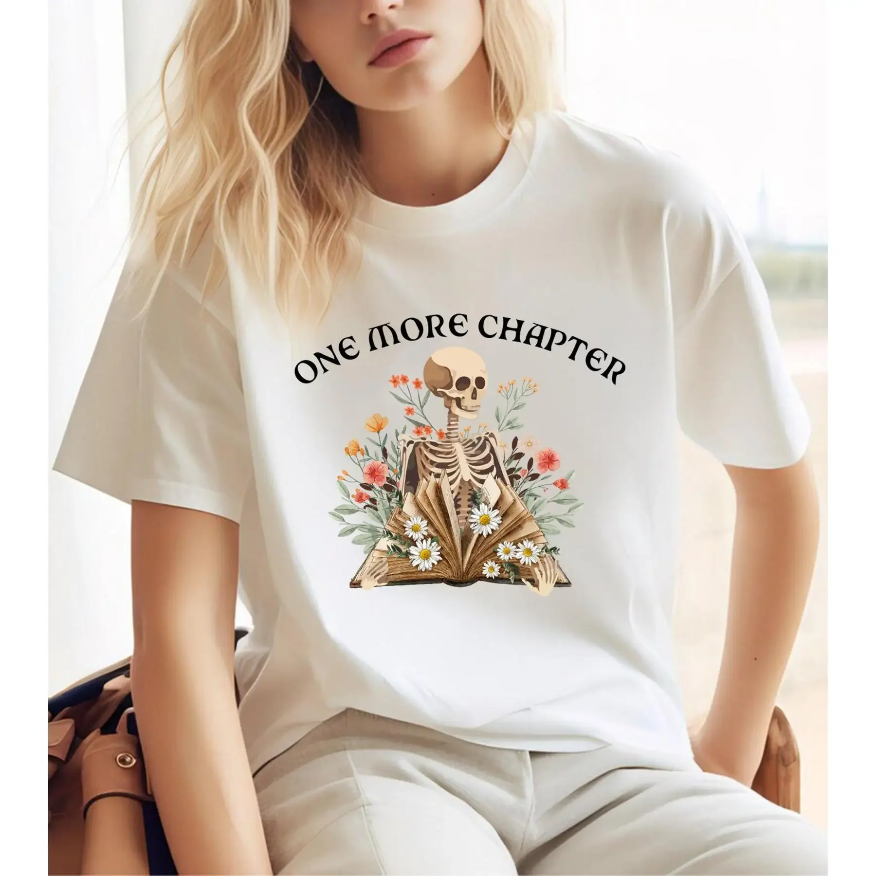 

Футболка «Лубители книг» Книжный червь Червь Темный скелет Академии для ее друга