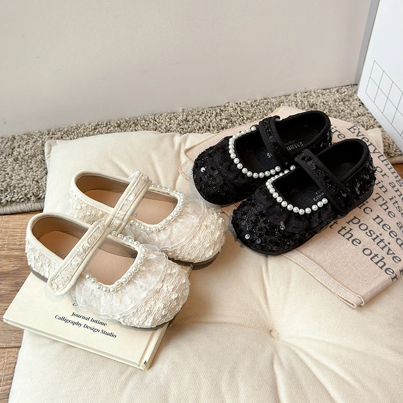 

Кожаная обувь для девочек, весна-осень 2023, новые элегантные детские туфли принцессы с открытым носком и жемчугом, модная детская обувь для вечеринок
