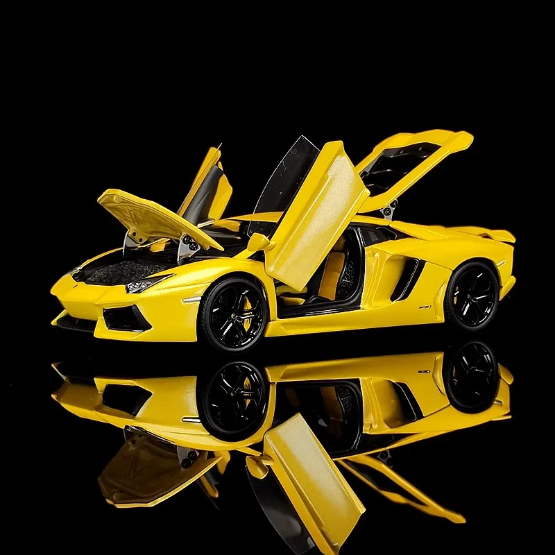 AUTOart Diecast 1/43 Scale Lamborghini Alloy Model Cars Lamborghini LP700-4 Play with The Gift Original Box of Toy Cars
