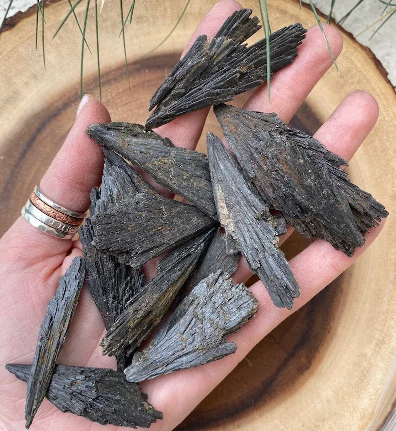 Black Kyanite Fan, Rough Black Kyanite Fan, Natural Stone, Raw Black Kyanite Specimen, Witches Broom