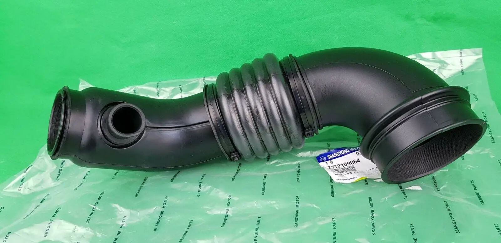 2372109062 SSANGYONG KYRON SUV 2.0 L TURBO DIESEL AIR CLEANER to TURBO CHARGER HOSE 2372109064