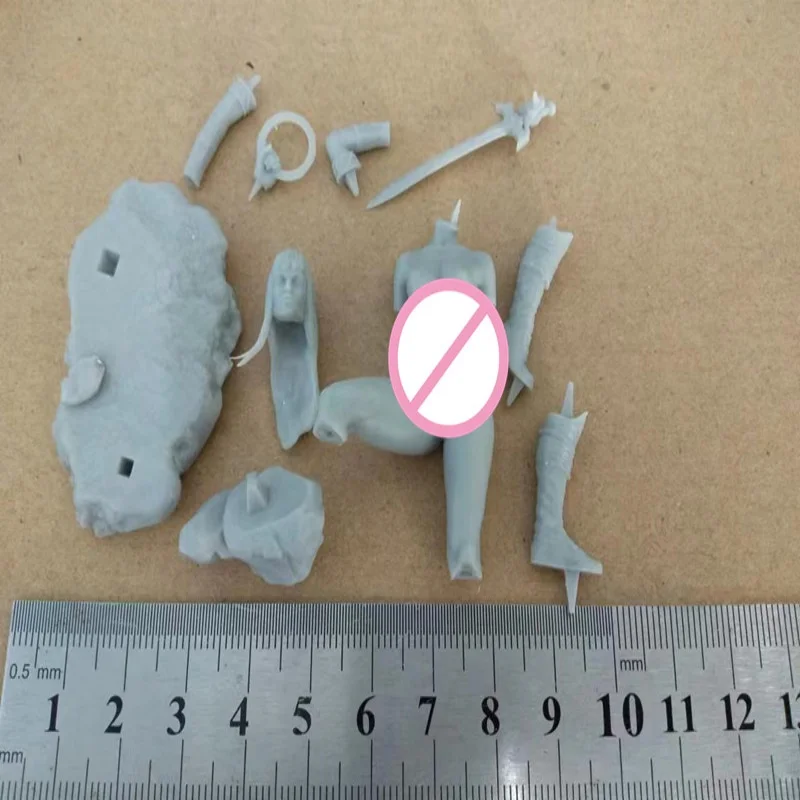 剣と鉄のリングを保持ゼナ DIY 樹脂フィギュアモデルキット 1/24 スケール未塗装未組み立て 3D おもちゃ