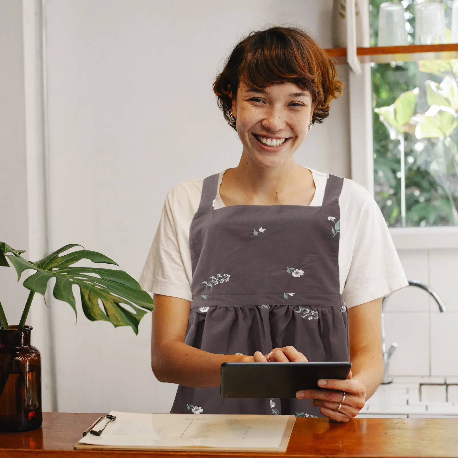 

Долговечный хлопково-льняной фартук с карманами, многофункциональный, для выпечки, для поваров, кухонный аксессуар, для флористов, для садоводства