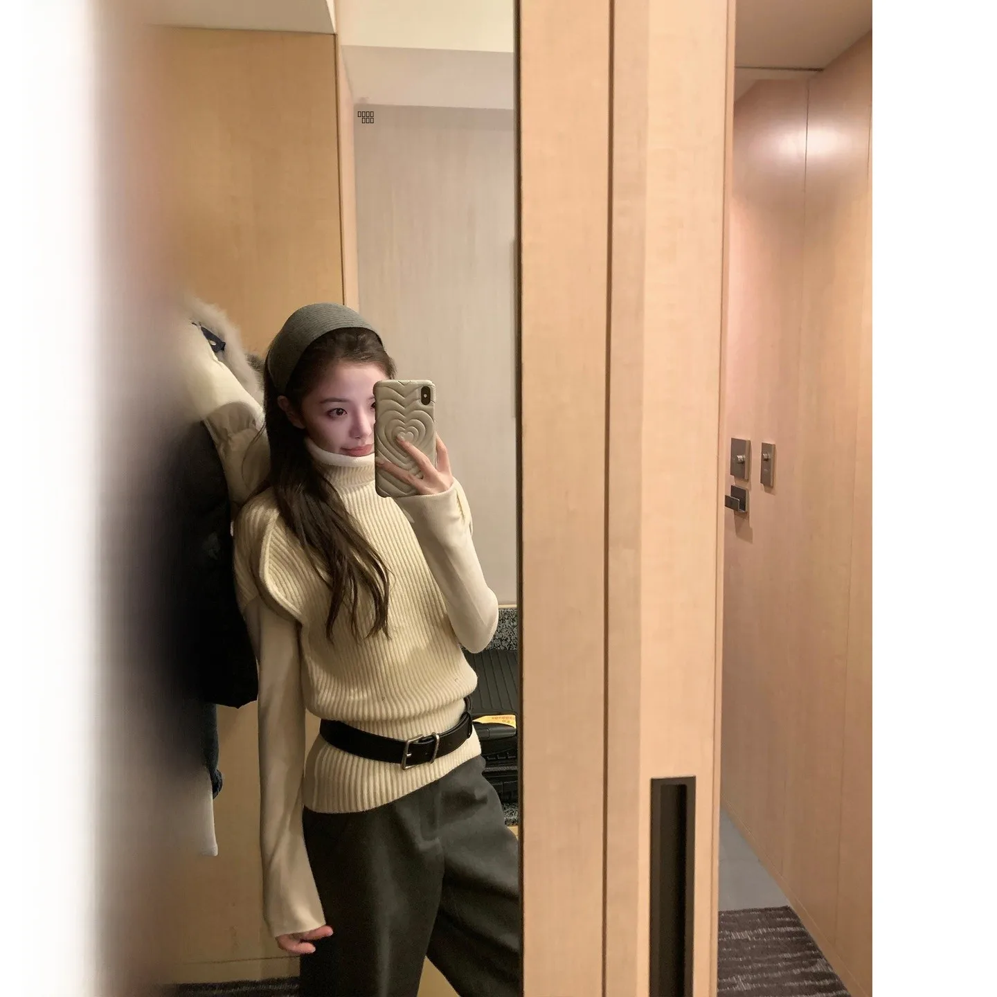 

YUYUREAL Knitted Sweater Vest Full Wool Svel Overhead Versatile High Collar Spring Autumn New Sle Women's Faion