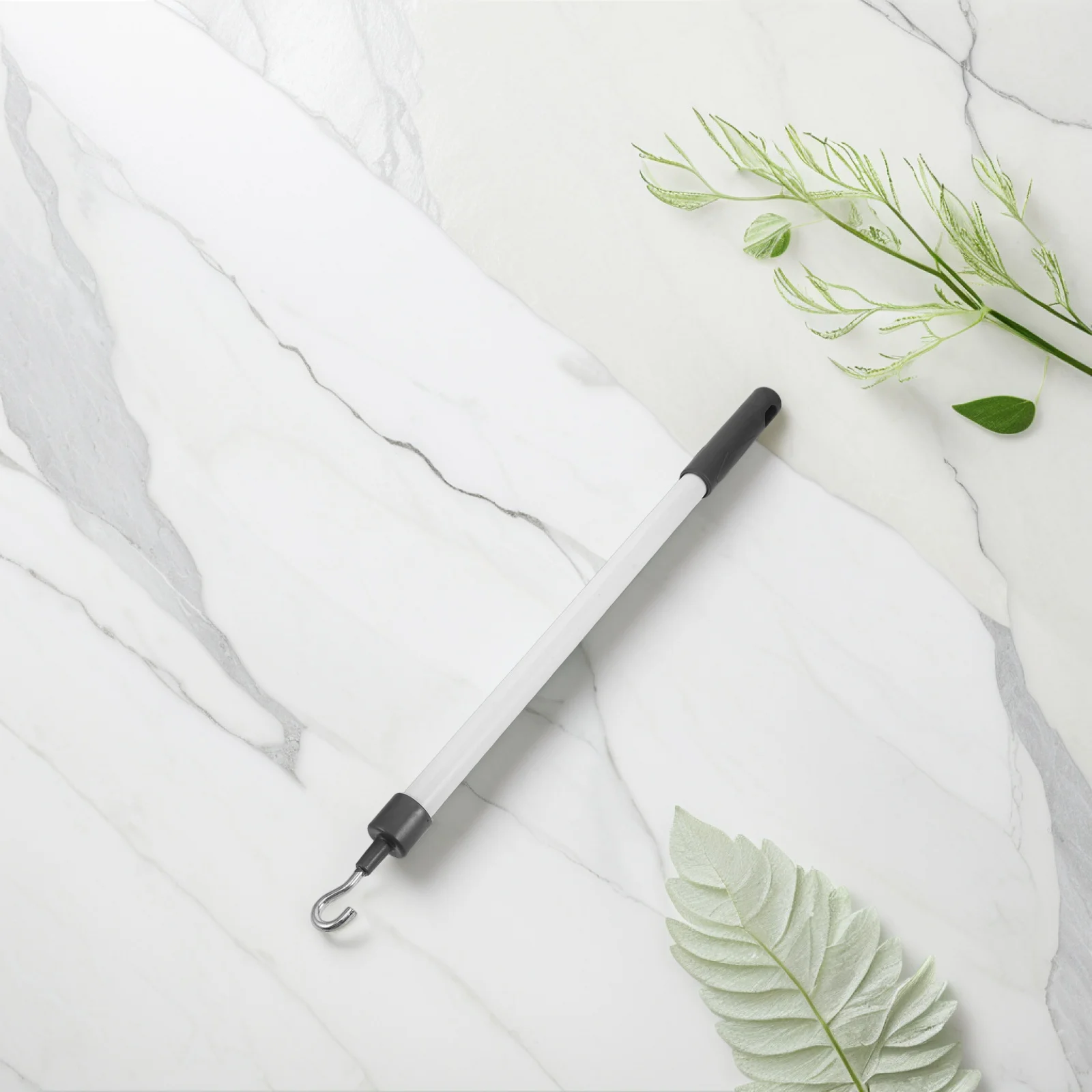 

Squatting Toilet Seat Holder Lift Hook Ergonomic No Bending Universal Toilet Lifter Tool Bathrooms Tools Hooks