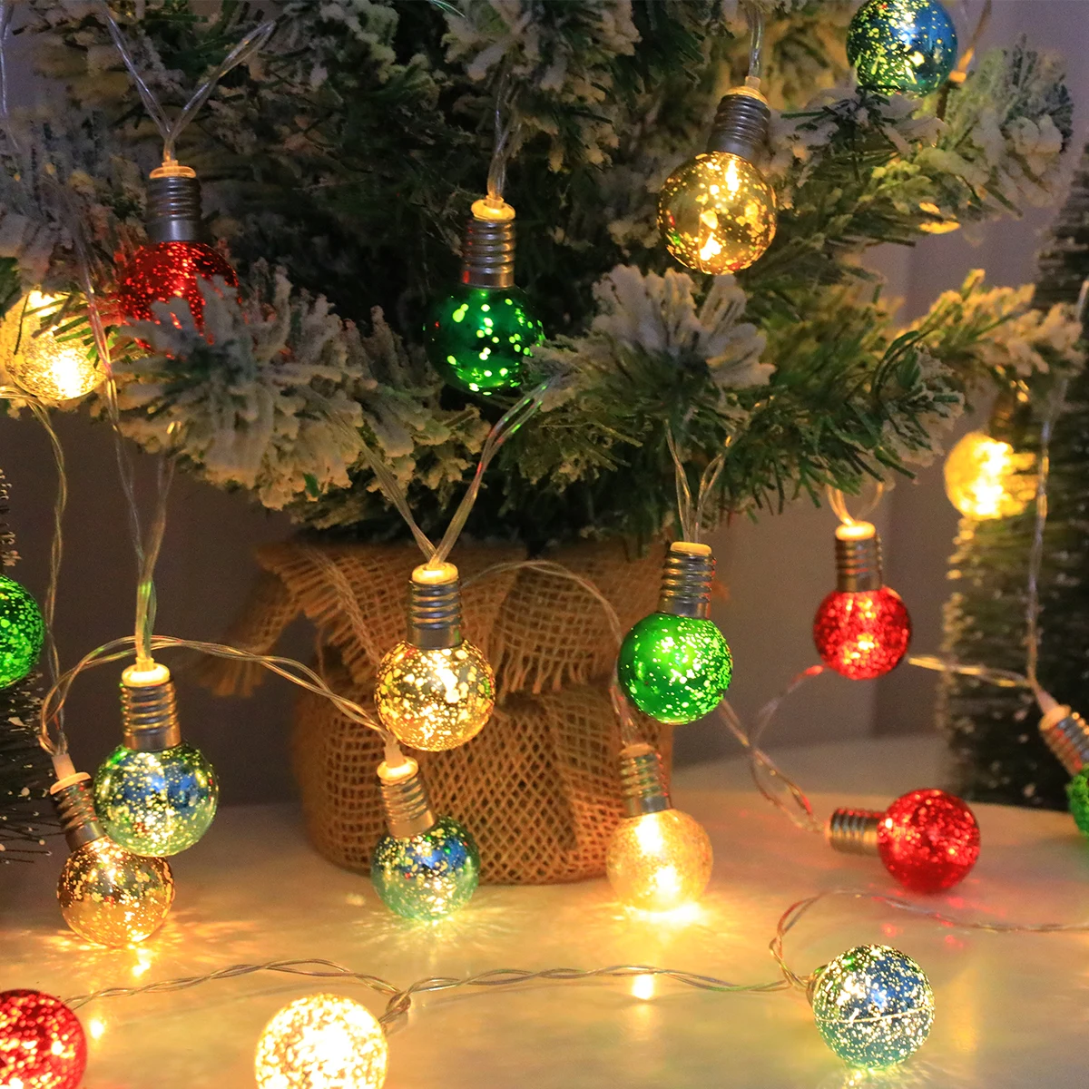 أضواء كرة عيد الميلاد LED مستديرة ملونة لطيفة - 20/10 مصباح LED، تعمل بالبطارية، لتزيين الحفلات الداخلية/شجرة عيد الميلاد/المنزل