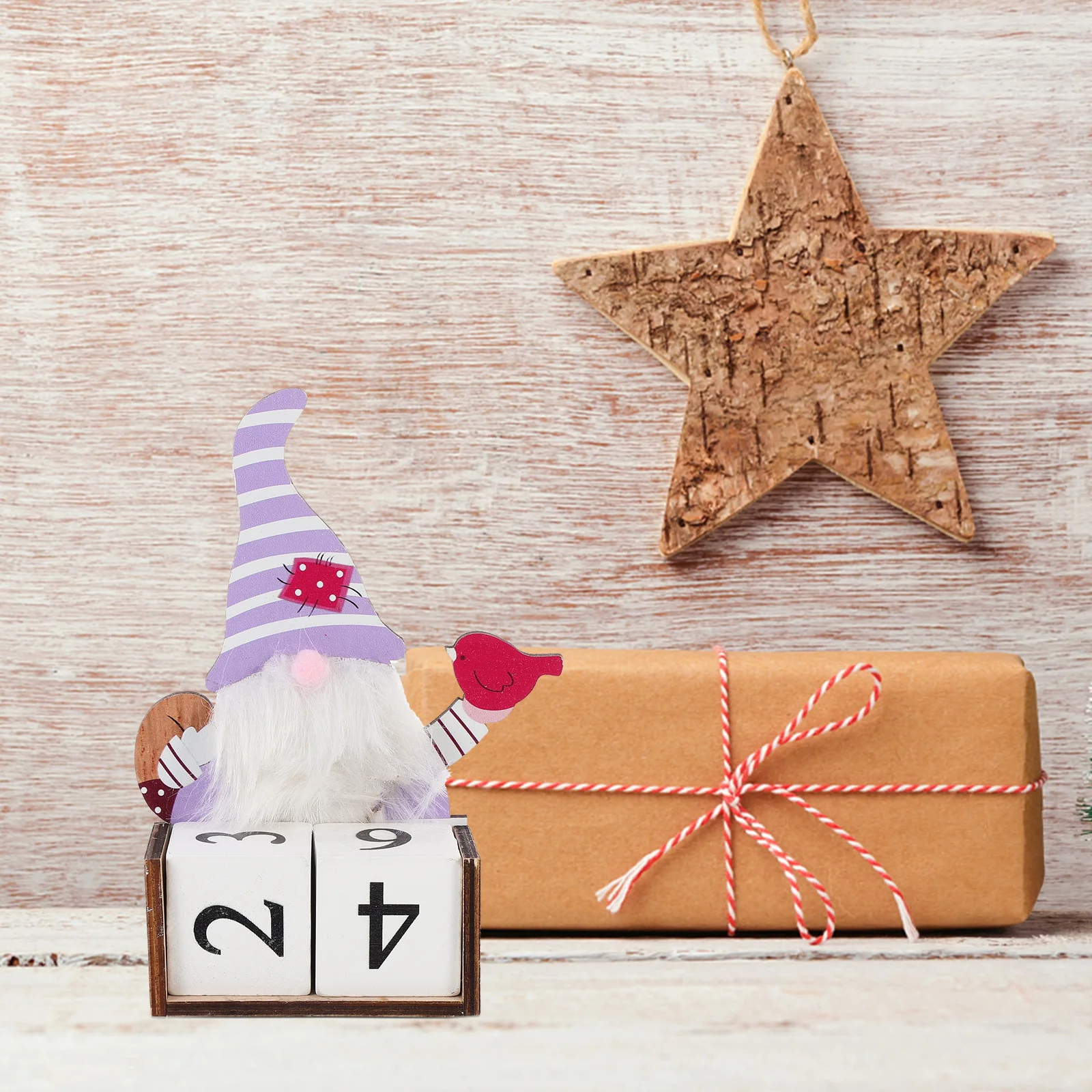 

1Pcs Xmas Wooden Perpetual Desktop Calendar Hand-Painted Wood Block Month Date Display Christmas Tabletop Calendar