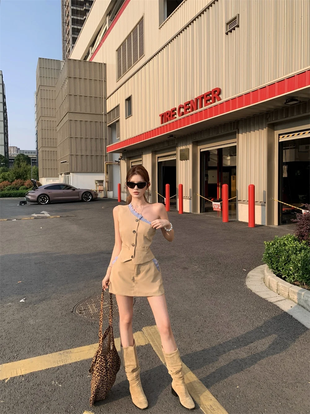 

Асимметричный жилет цвета хаки с кружевной отделкой и юбка трапециевидной формы с высокой талией, женский летний наряд, комплект из двух предметов, модный C...