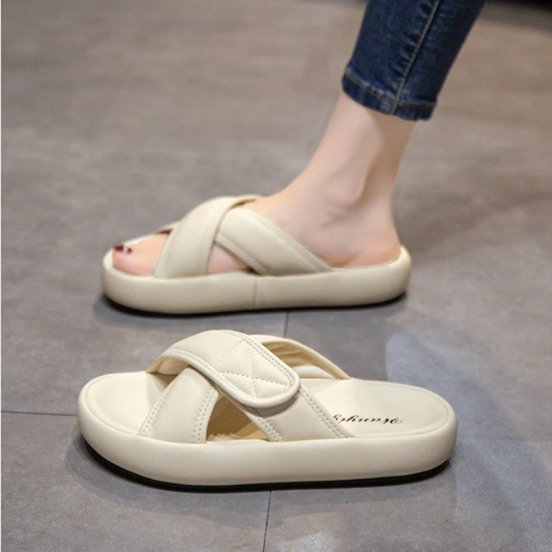 2024 New Summer Women Beach Outside Platform Slippers Med Heel Casual Hook Loop  Non-slip Outdoor Slide Shoe