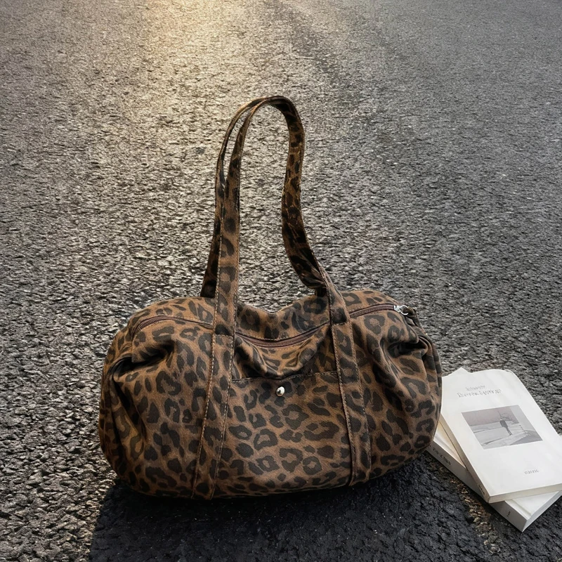 Leopardenmuster-Tragetasche für Damen, große Canvas-Umhängetasche, vielseitige Crossbody-Handtasche, Damen-Shopper-Tasche für Reisen, Arbeit und Alltag. – Detail 2