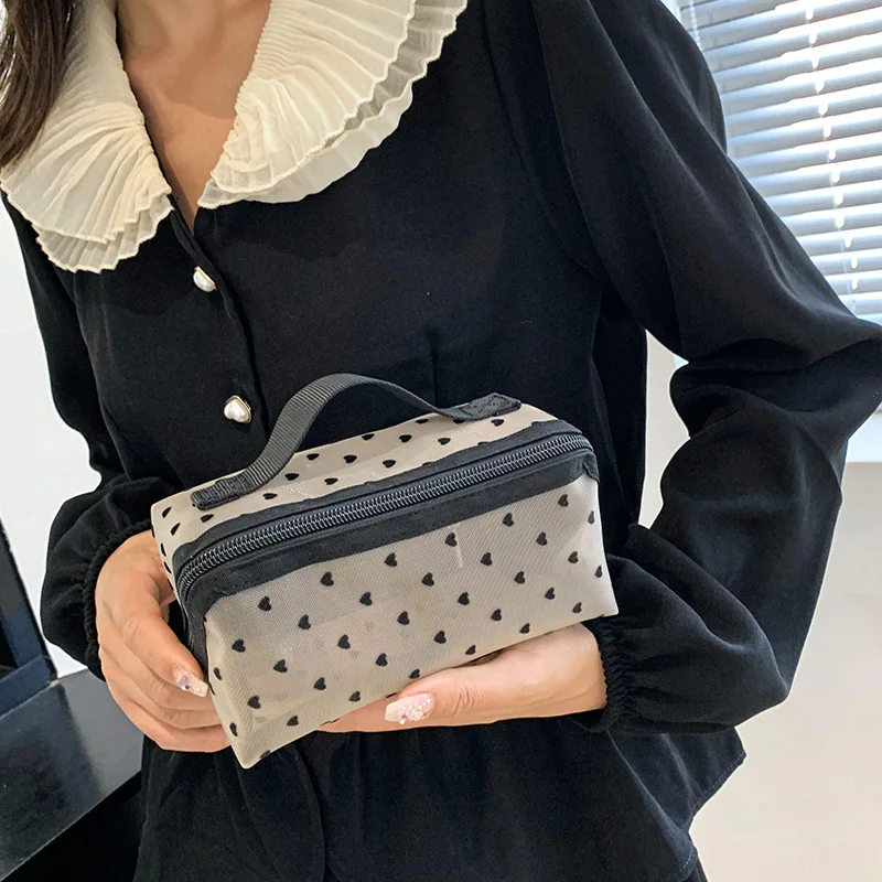 حقيبة تخزين مستحضرات تجميل شبكية محمولة ، حقيبة حب بسيطة ، حقيبة مرحاض ذات سعة كبيرة ، حقيبة سفر