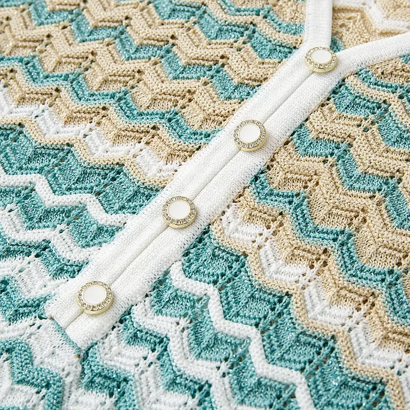 เดรสไหมพรมคอวี แขนยาว ทรงเข้ารูป โชว์ช่วงเอว สำหรับงานเลี้ยงกลางคืน งานวันเกิด หรืองานปาร์ตี้ต่างๆ