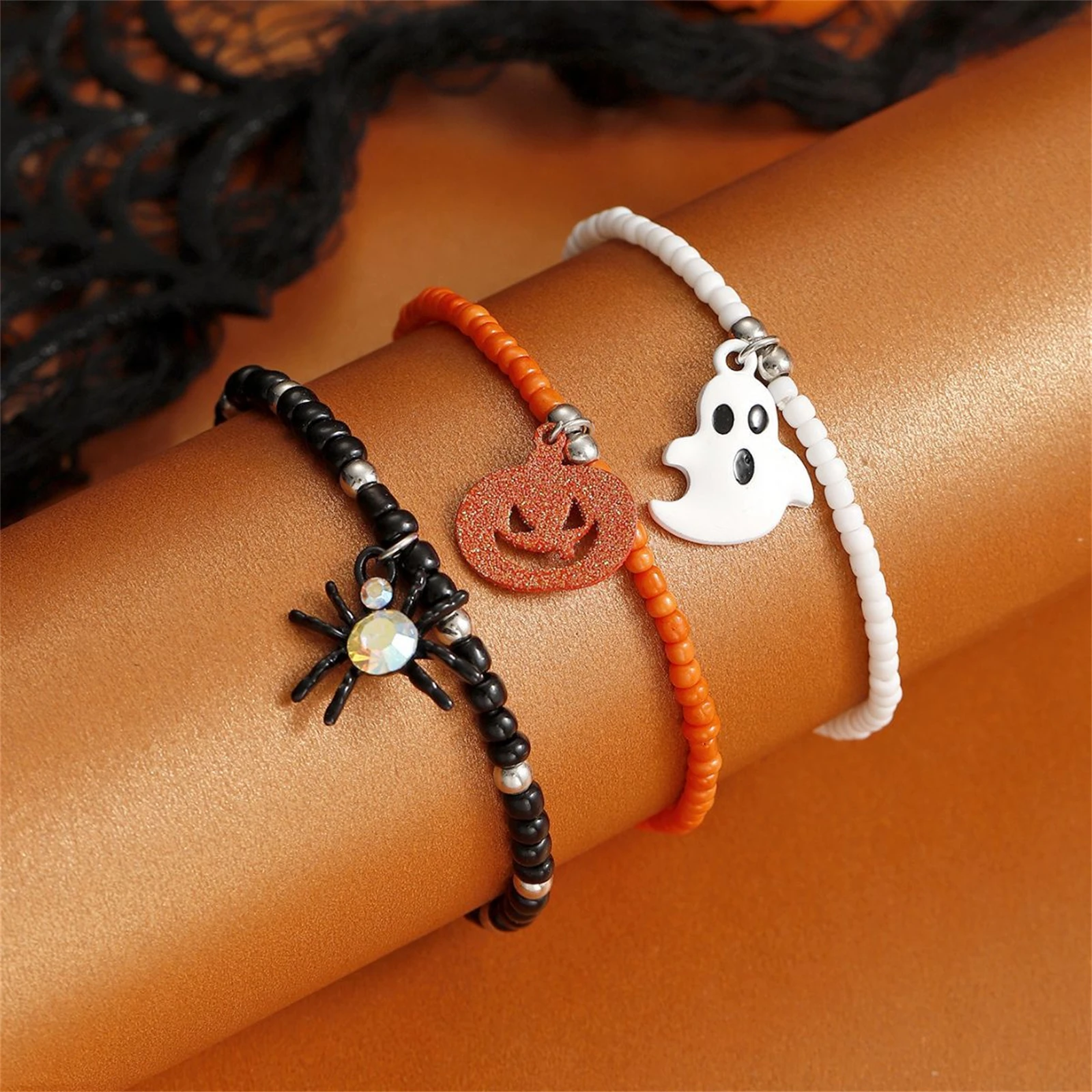 3 Pieces/set Of European American Fashion Funny Spiders Ghosts Pumpkins Acrylic Bead Bracelets Jewelry Accessories Party Gifts