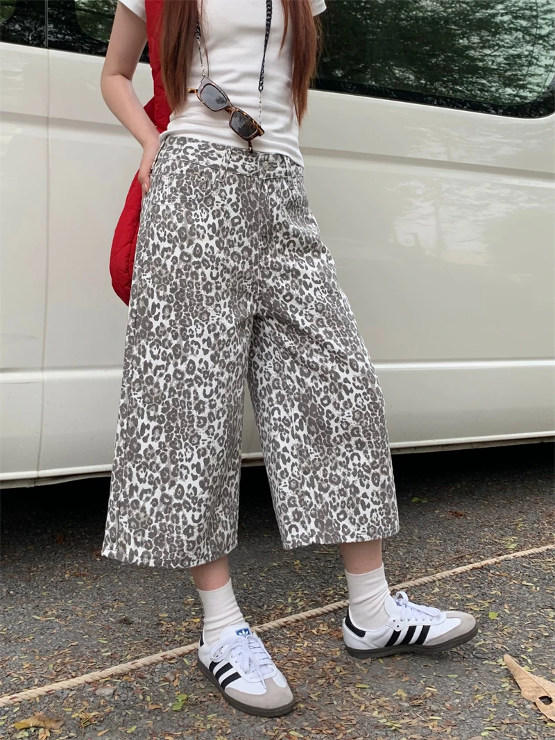 

Benuynffy Leopard Print Jeans Women Summer 2024 American Retro Loose Cropped Pants Fashion Streetwear Y2k Vintage Wide Leg Jeans