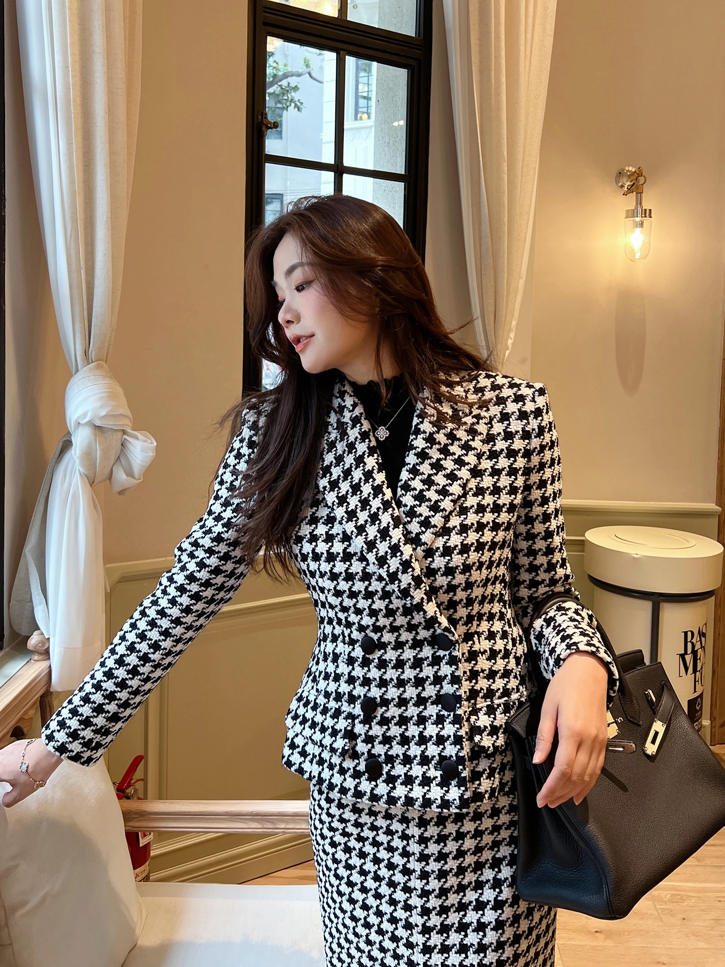 

Ele Woolen Coat And f Skirt Set with Waist-Cinching Classic Plaid Design for Profional Settings by Mibozhi for Autu...